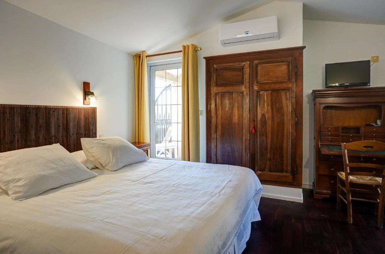 La Chaumiere, Demeure D'Hotes Lauris Exterior foto
